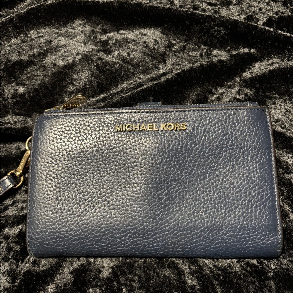 Michael Kors Navy Blue Pebble Leather Women's Wristlet Wallet EUC